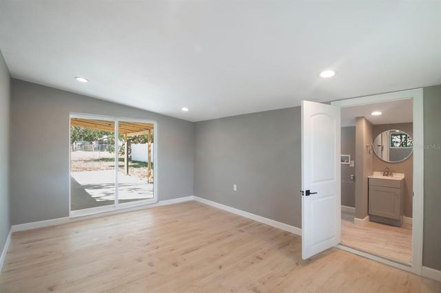 6318 S RENELLIE COURT, Tampa, FL 33616