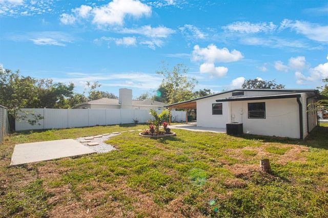 6318 S RENELLIE COURT, Tampa, FL 33616