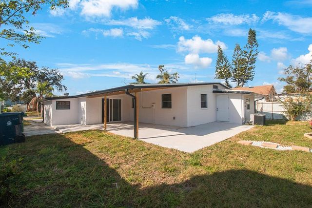 6318 S RENELLIE COURT, Tampa, FL 33616