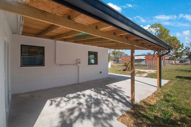 6318 S RENELLIE COURT, Tampa, FL 33616