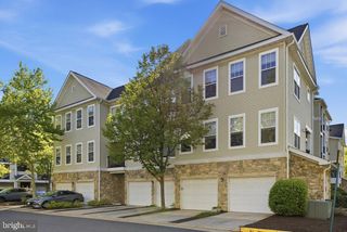 5106 TRAVIS EDWARD WAY #C, Centreville, VA 20120