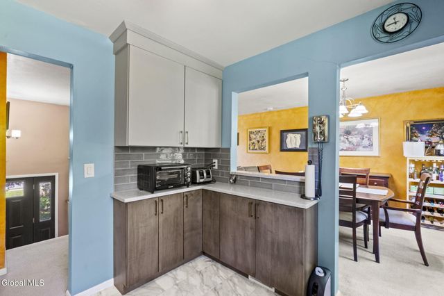 2400 Troy Schenectady Road, Niskayuna, NY 12309