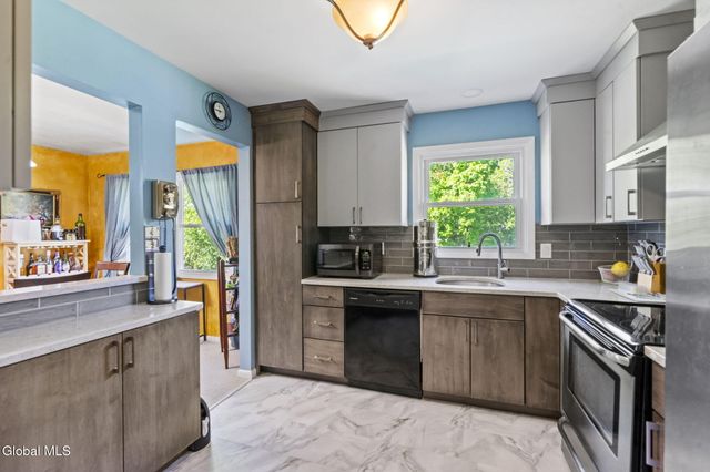2400 Troy Schenectady Road, Niskayuna, NY 12309
