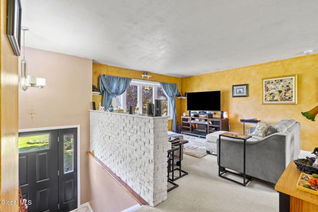 2400 Troy Schenectady Road, Niskayuna, NY 12309