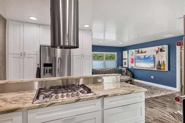 2154 BOUGAINVILLEA STREET, Sarasota, FL 34239