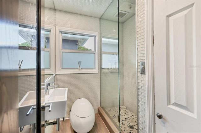 2154 BOUGAINVILLEA STREET, Sarasota, FL 34239