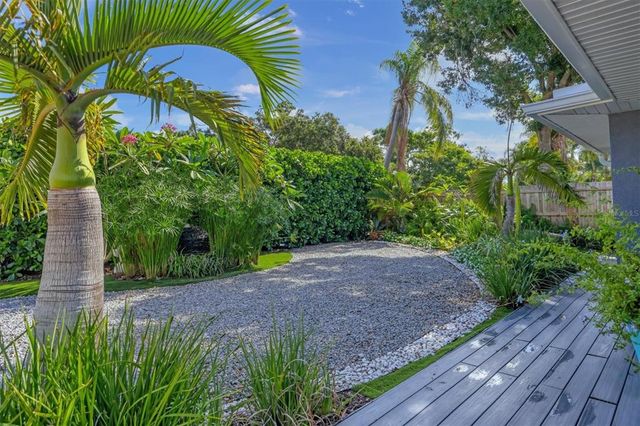 2154 BOUGAINVILLEA STREET, Sarasota, FL 34239