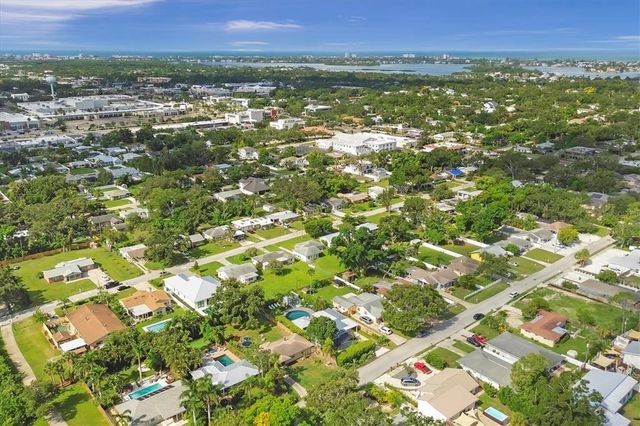 2154 BOUGAINVILLEA STREET, Sarasota, FL 34239