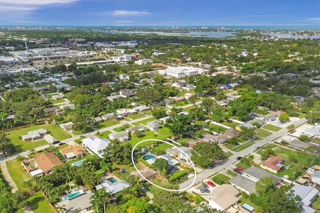2154 BOUGAINVILLEA STREET, Sarasota, FL 34239