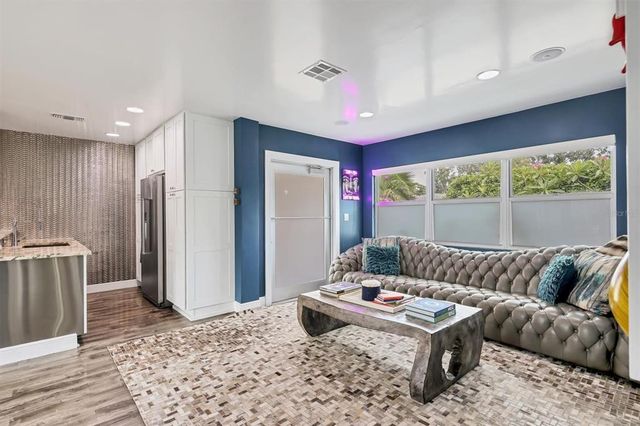 2154 BOUGAINVILLEA STREET, Sarasota, FL 34239
