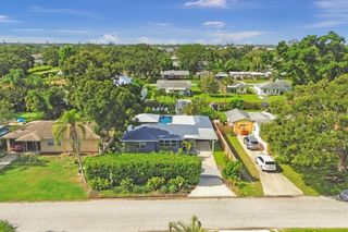 2154 BOUGAINVILLEA STREET, Sarasota, FL 34239