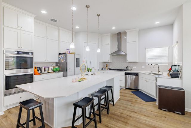 1913 Equine RD, Leander, TX 78641