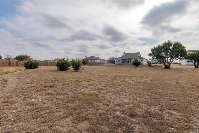 1913 Equine RD, Leander, TX 78641
