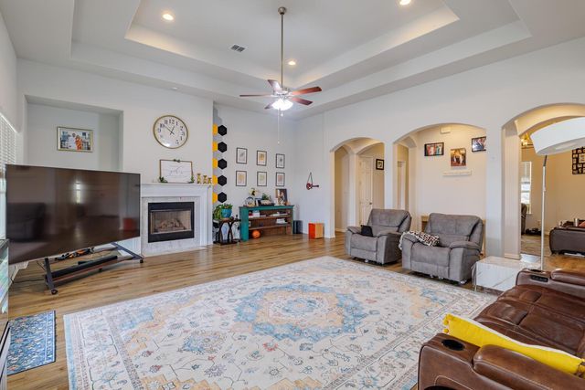 1913 Equine RD, Leander, TX 78641