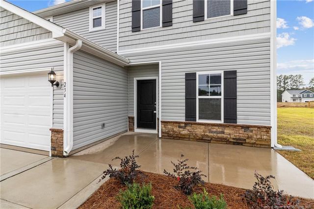 234 Palomo Place, Raeford, NC 28376