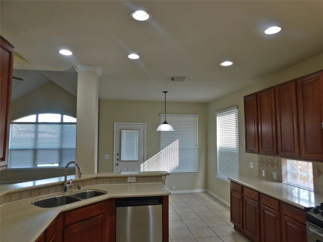 2511 Sunlight Lane, Pearland, TX 77584