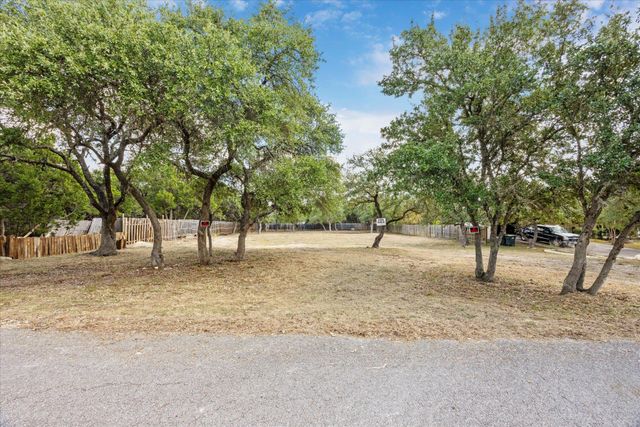 139 Donna DR, Wimberley, TX 78676