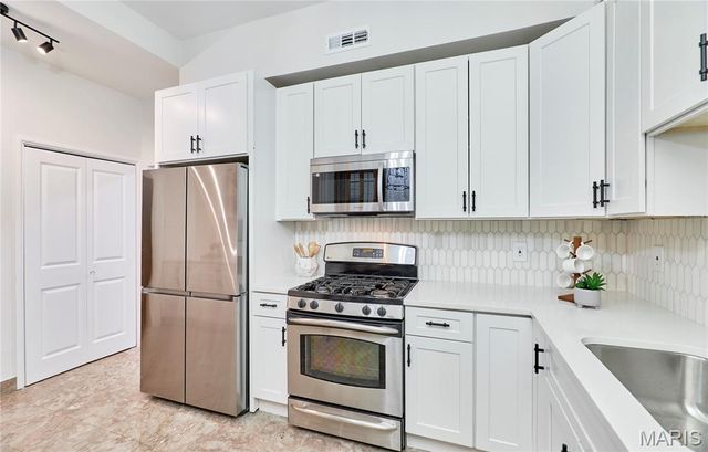 20 N Kingshighway Boulevard 1AS, St Louis, MO 63108