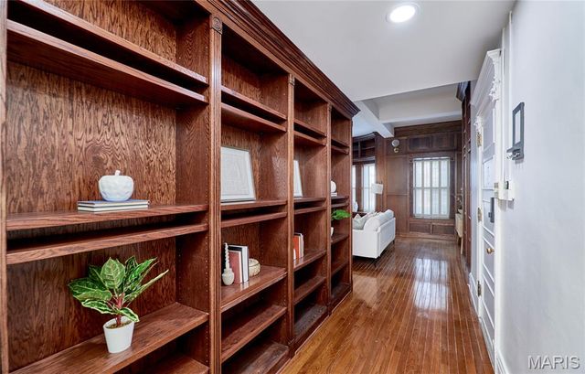 20 N Kingshighway Boulevard 1AS, St Louis, MO 63108