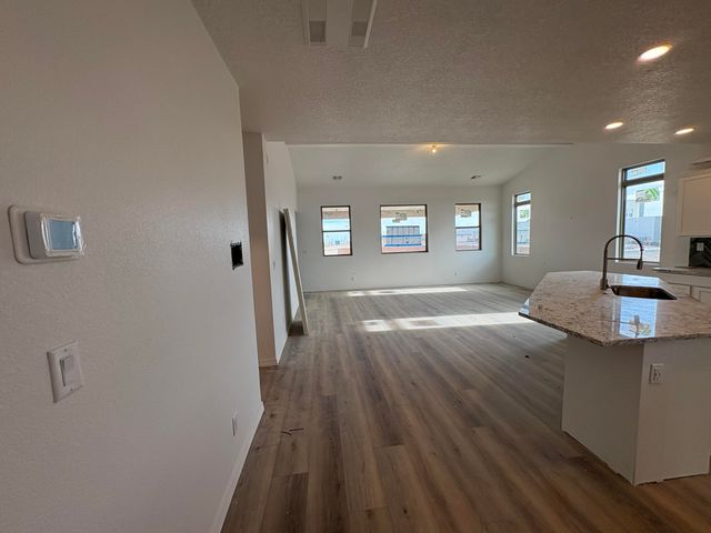 2026 De Kooning Avenue SE, Albuquerque, NM 87106