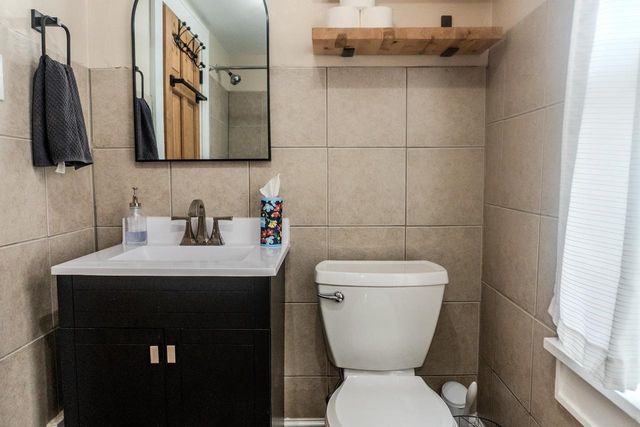 987 KELLOGG STREET, Green Bay, WI 54303