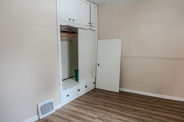 987 KELLOGG STREET, Green Bay, WI 54303