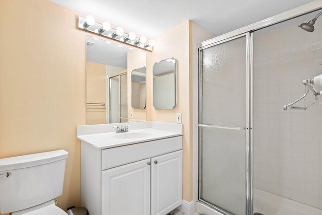 7 Southport Lane E, Boynton Beach, FL 33436