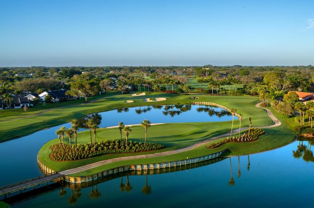 7 Southport Lane E, Boynton Beach, FL 33436