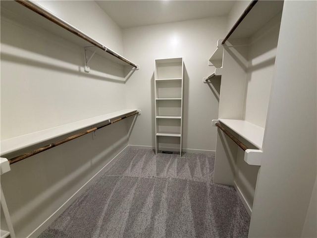 8203 NW 89th Terrace, Kansas City, MO 64153