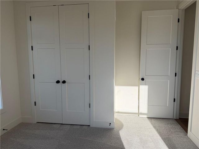 8203 NW 89th Terrace, Kansas City, MO 64153