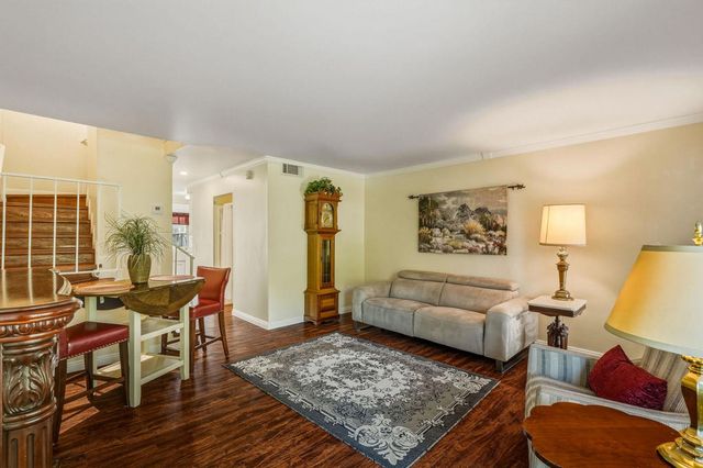 334 W Santa Elena Road, Palm Springs, CA 92262
