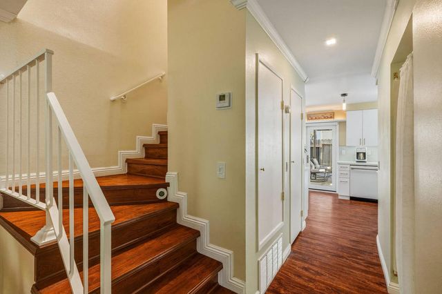334 W Santa Elena Road, Palm Springs, CA 92262