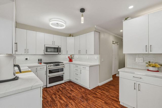 334 W Santa Elena Road, Palm Springs, CA 92262