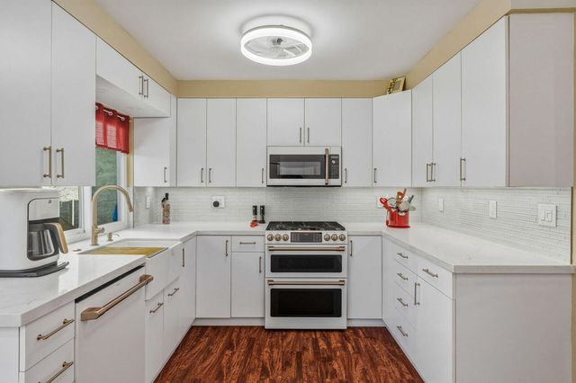 334 W Santa Elena Road, Palm Springs, CA 92262