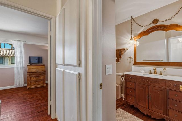 334 W Santa Elena Road, Palm Springs, CA 92262