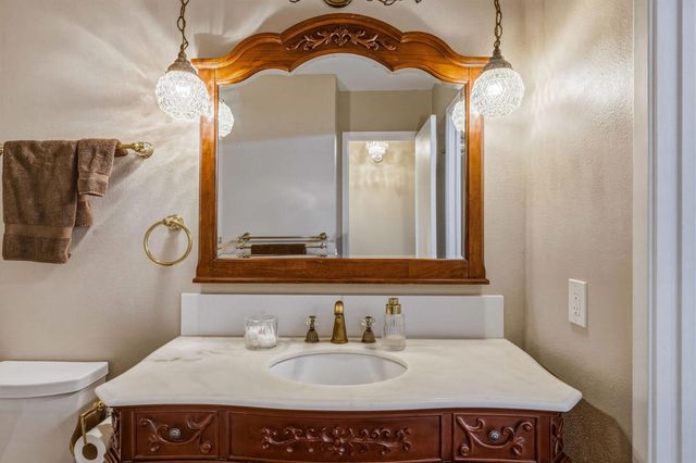 334 W Santa Elena Road, Palm Springs, CA 92262
