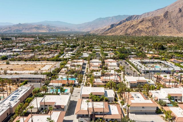 334 W Santa Elena Road, Palm Springs, CA 92262