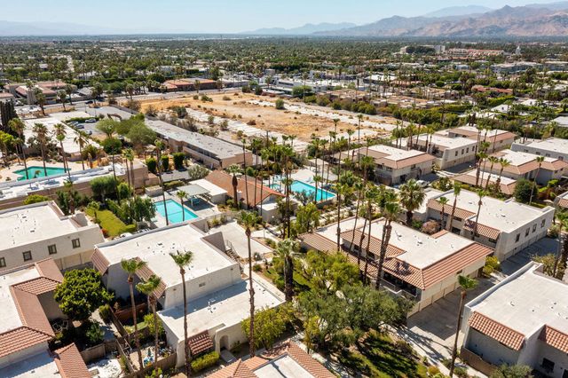 334 W Santa Elena Road, Palm Springs, CA 92262