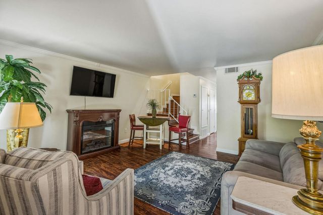 334 W Santa Elena Road, Palm Springs, CA 92262