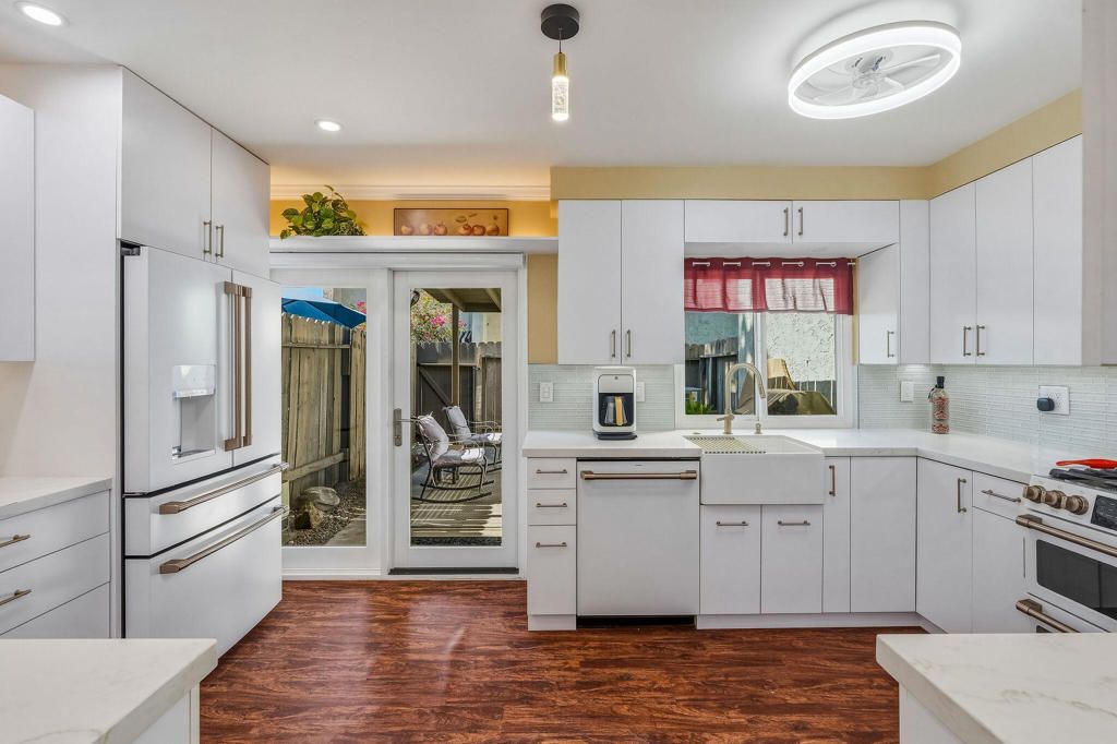 334 W Santa Elena Road, Palm Springs, CA 92262