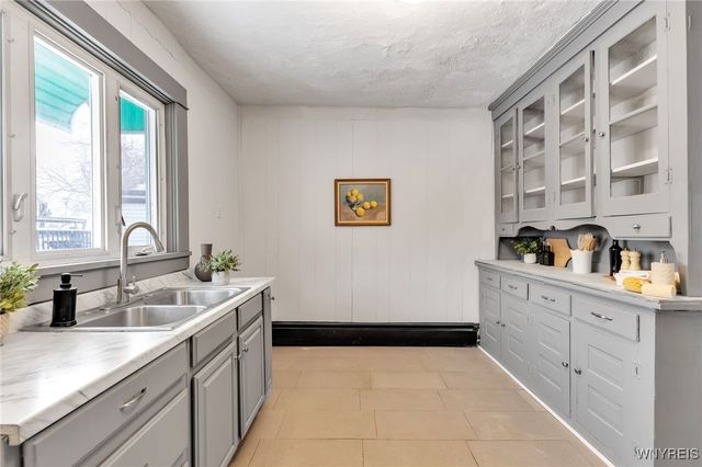 83 Troupe Street, Buffalo, NY 14210