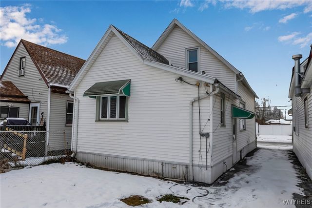 83 Troupe Street, Buffalo, NY 14210