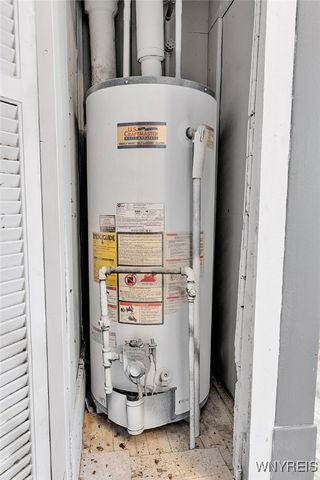 83 Troupe Street, Buffalo, NY 14210