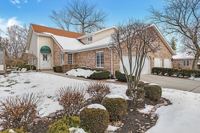 22 W Maple Lane 22, Palos Heights, IL 60463