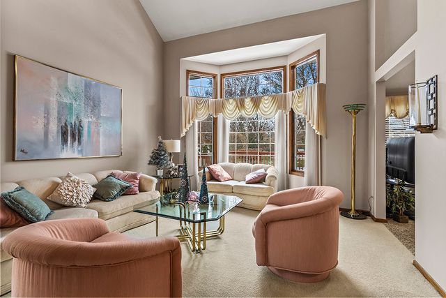 22 W Maple Lane 22, Palos Heights, IL 60463