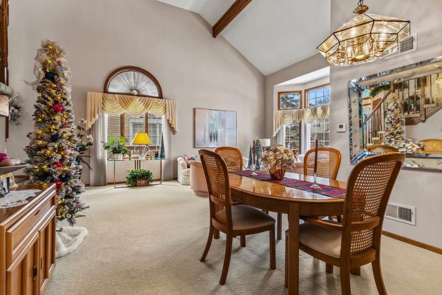 22 W Maple Lane 22, Palos Heights, IL 60463