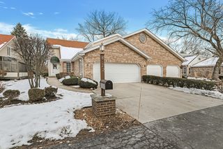 22 W Maple Lane 22, Palos Heights, IL 60463