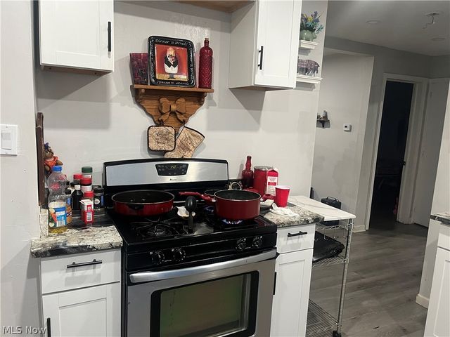 15711 Lotus Drive, Cleveland, OH 44128