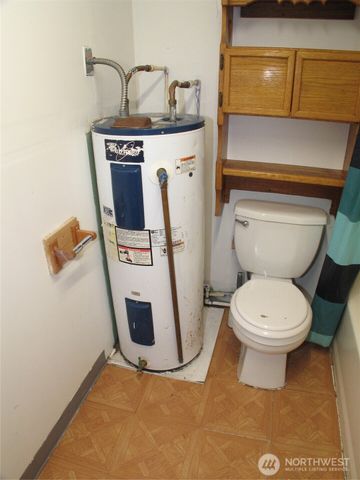 1410 322ND Place, Ocean Park, WA 98640