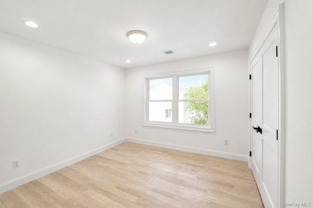 1320 R Street, Elmont, NY 11003